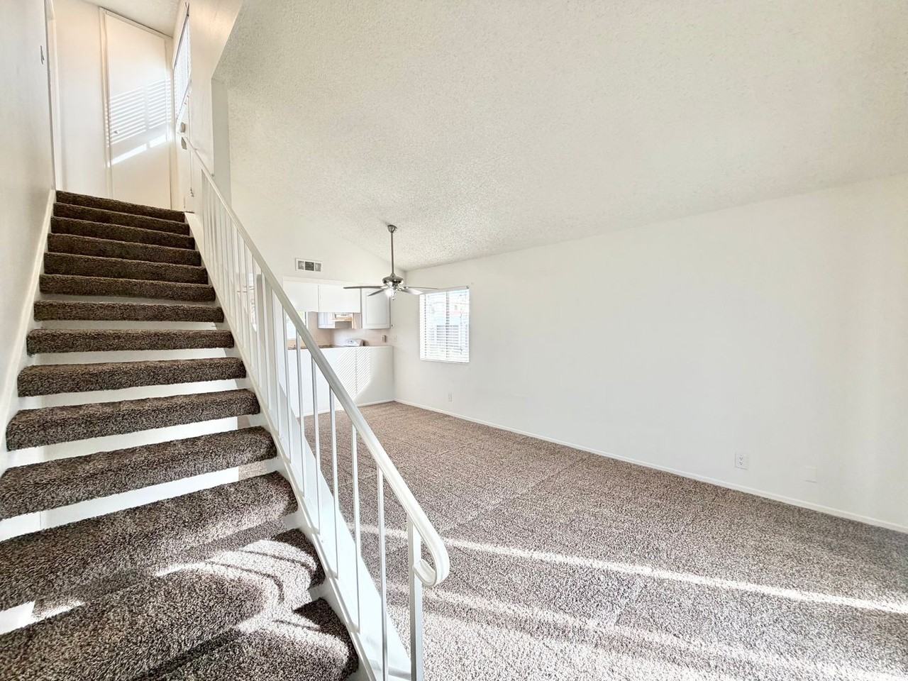 34177 Emily Way - Photo 3 of 23