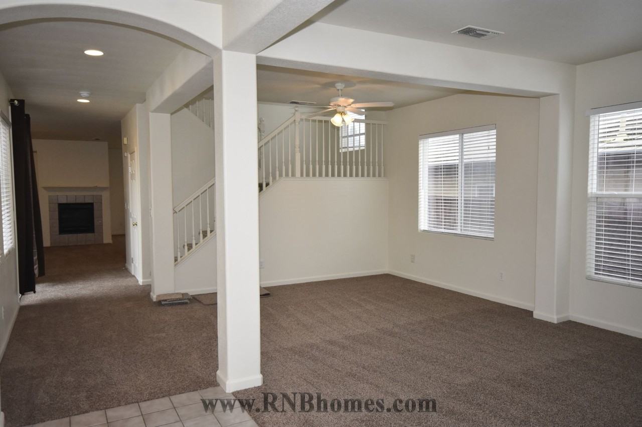 6405 Mendez Creek Ct - Photo 4 of 29