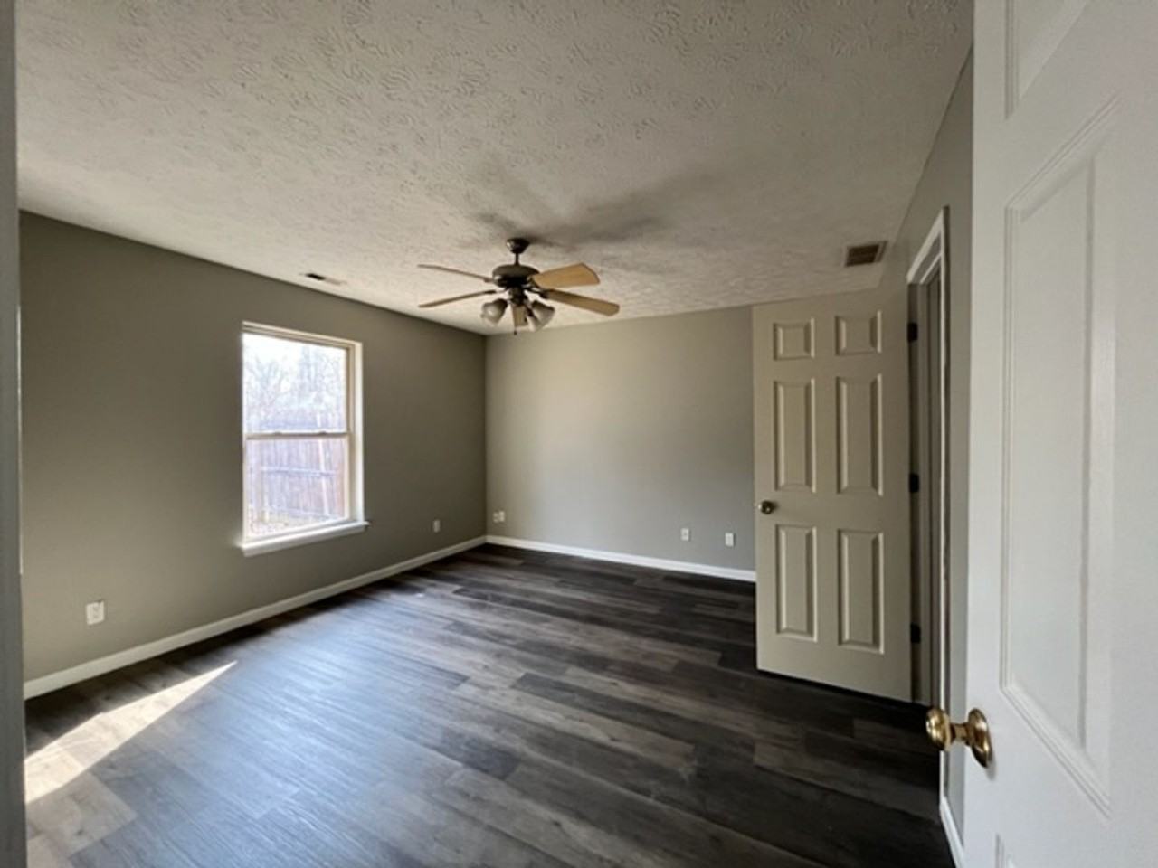 501 Plantation Way - Photo 5 of 13