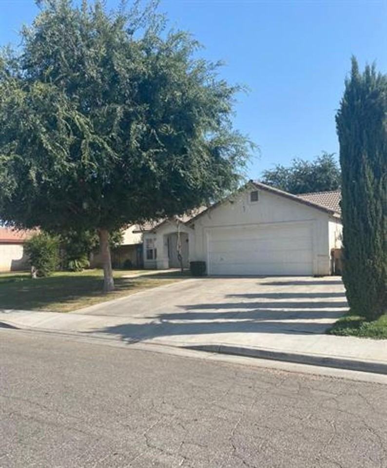 4611 Kaytlain Ave - Photo 3 of 22