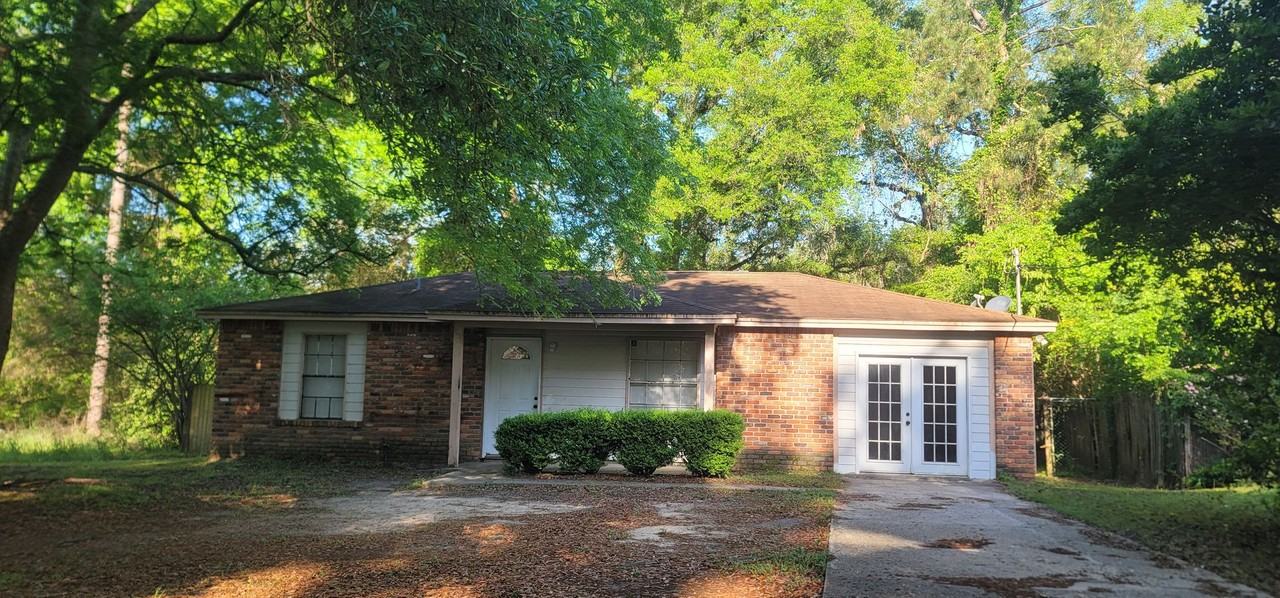 5889 Cypress Cir - Photo 2 of 29
