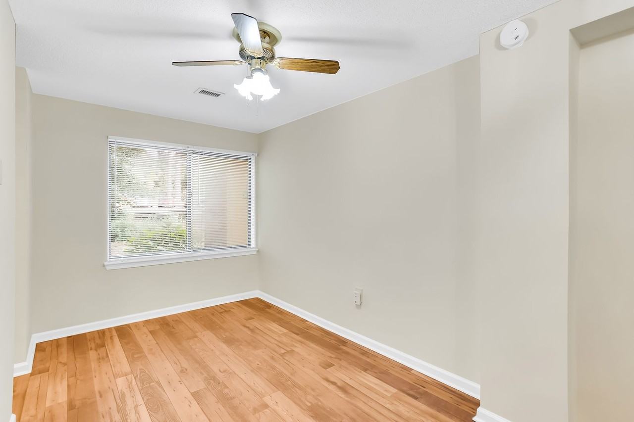 228 Canal Park Dr Apt G7 - Photo 3 of 22