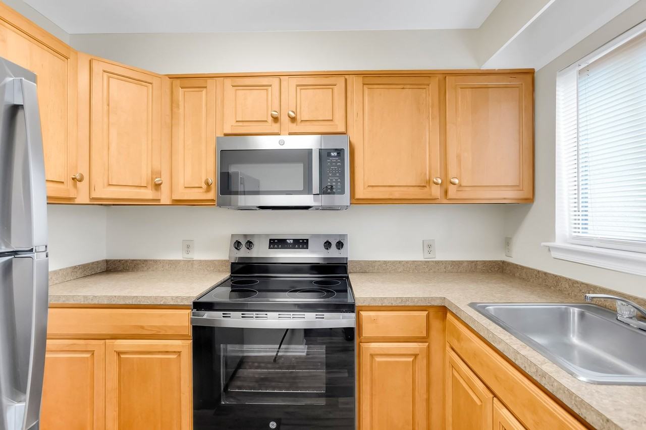 228 Canal Park Dr Apt G7 - Photo 7 of 22