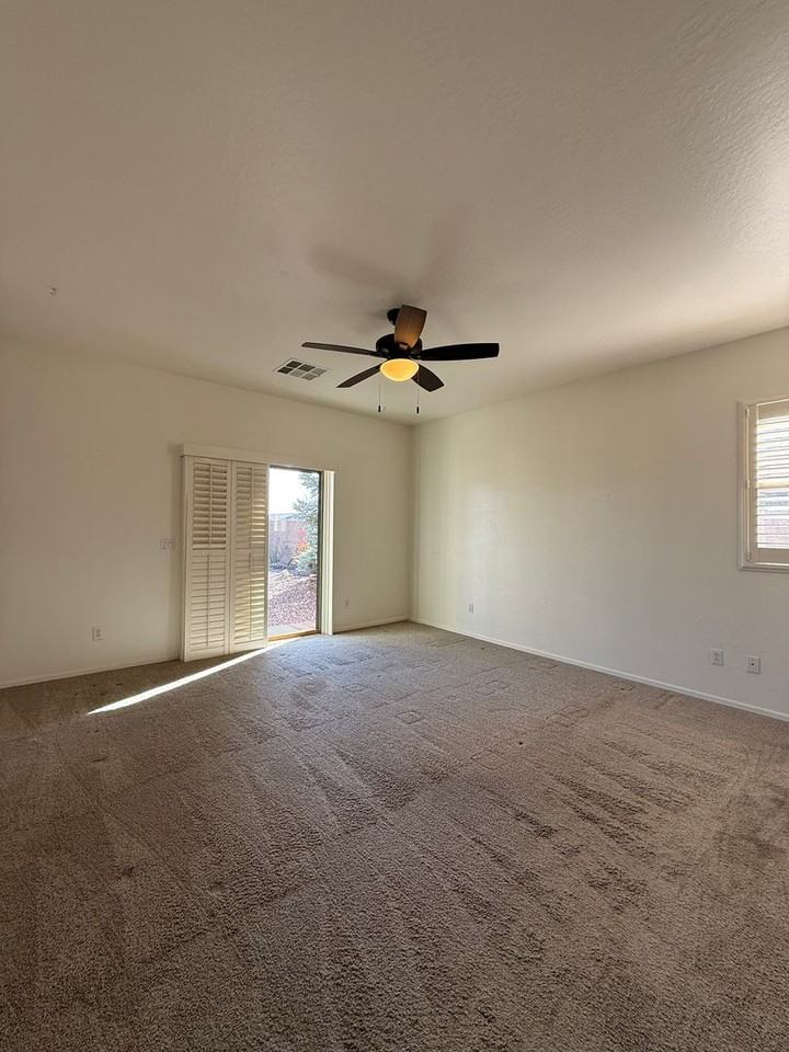 1255 Brentwood Way - Photo 6 of 14