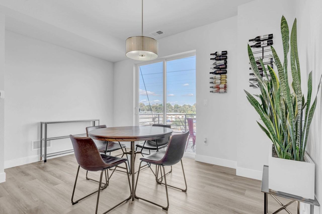 5531 W 11th Pl - Photo 5 of 36