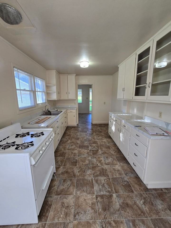 4455 Appian Way - Photo 5 of 12