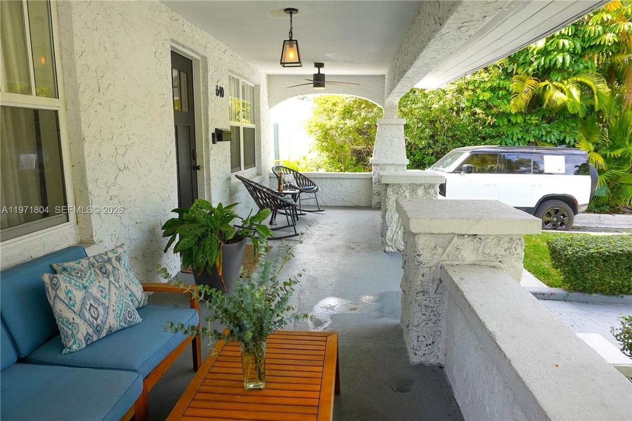 640 Ne 71st St - Photo 6 of 15