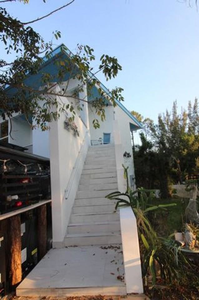 930 Rambling Drive Cir - Photo 2 of 31