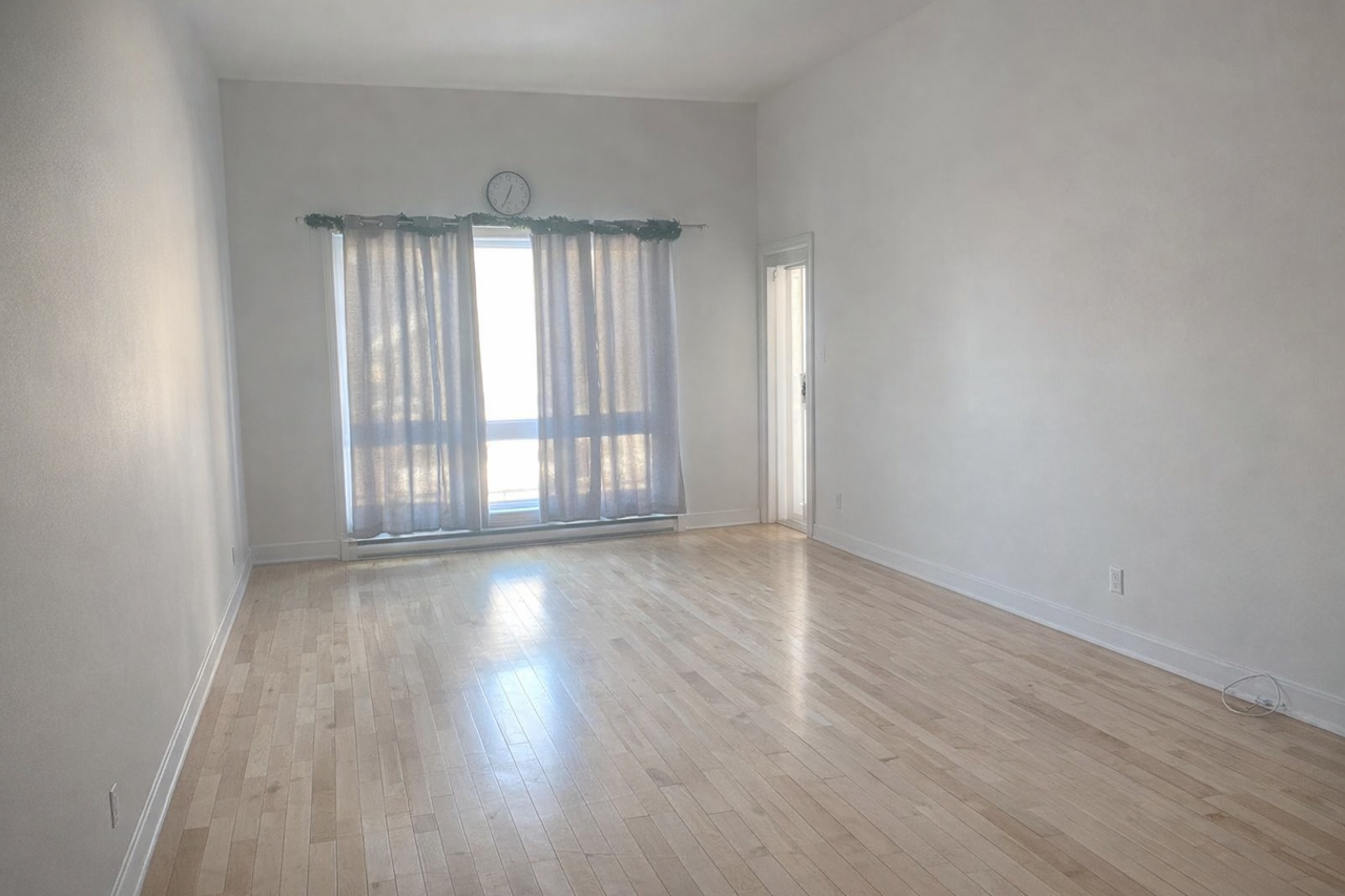 12320 Rue Lachapelle #101 - Photo 2 of 21