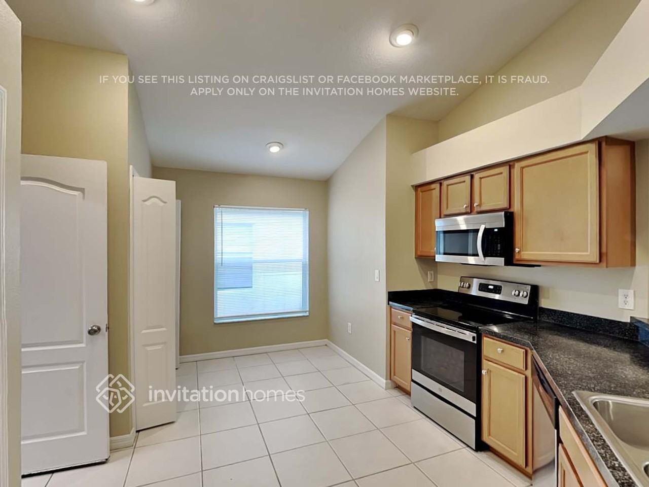 8013 Alamosa Wood Ave - Photo 6 of 18