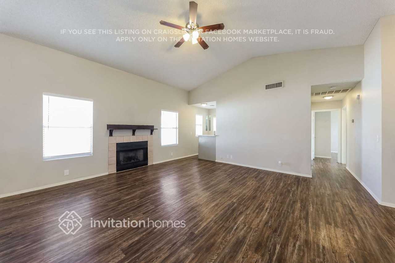 6344 W Turquoise Ave - Photo 2 of 14