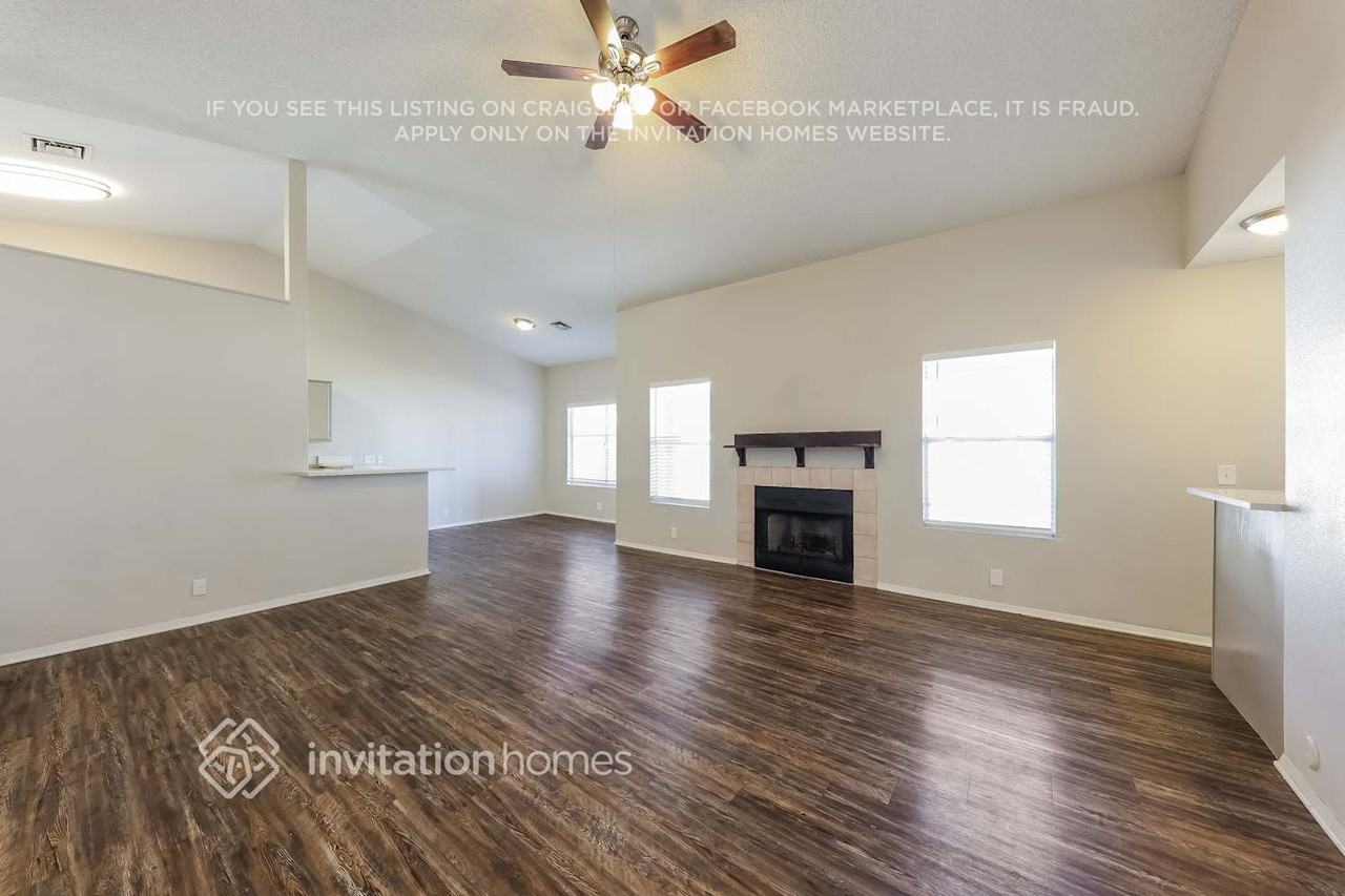 6344 W Turquoise Ave - Photo 3 of 14