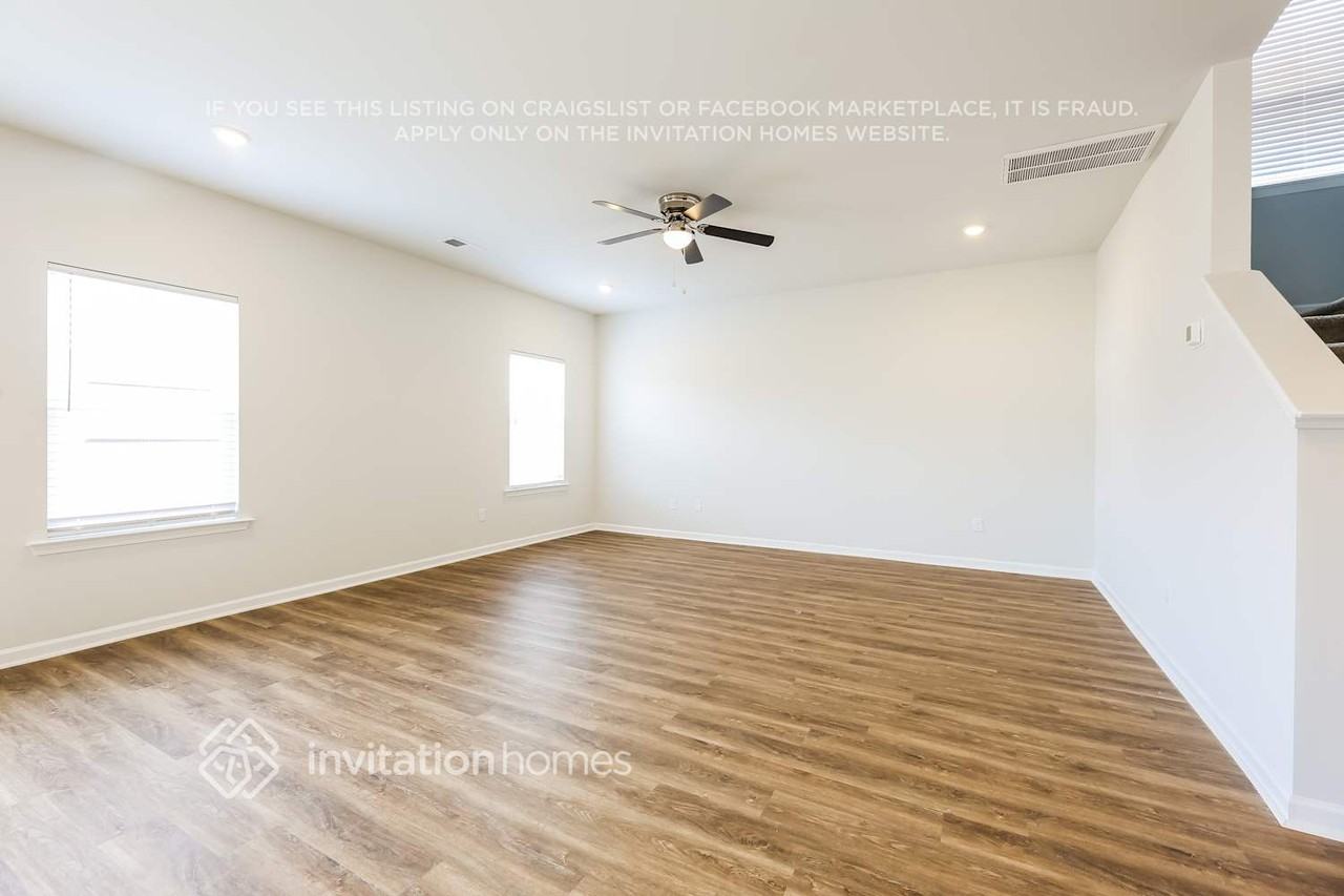 205 White Fields Ave - Photo 5 of 18