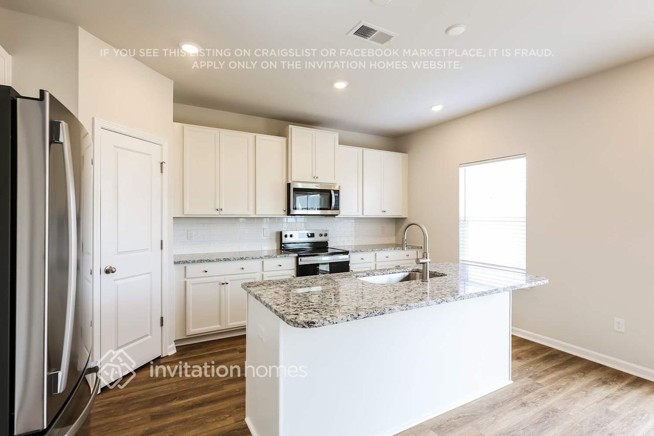 205 White Fields Ave - Photo 7 of 18