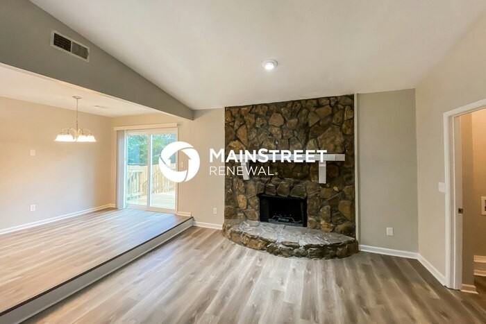 8557 Peartree Ct - Photo 3 of 16