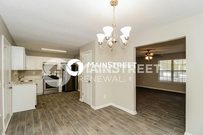 377 Johnstons Dr - Photo 7 of 17