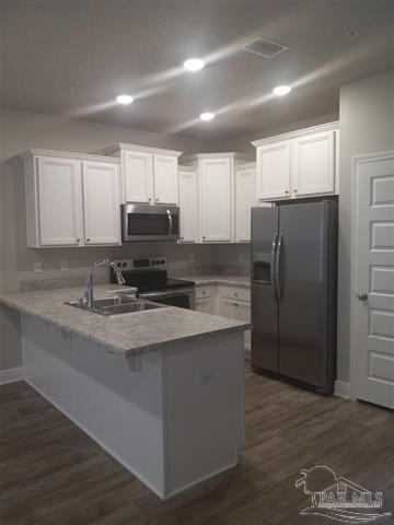 6077 Royal Port Ct - Photo 3 of 20