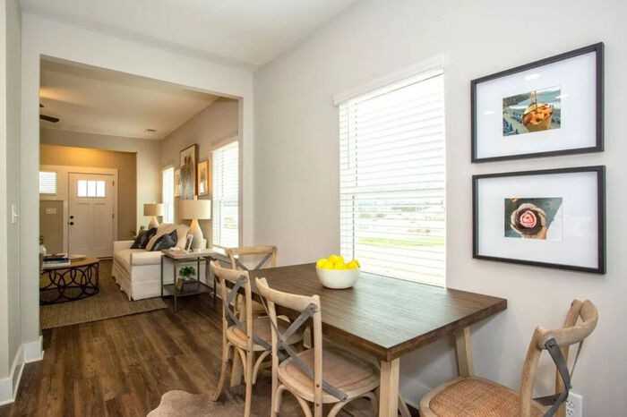 2029 Weaver Way - Photo 5 of 16