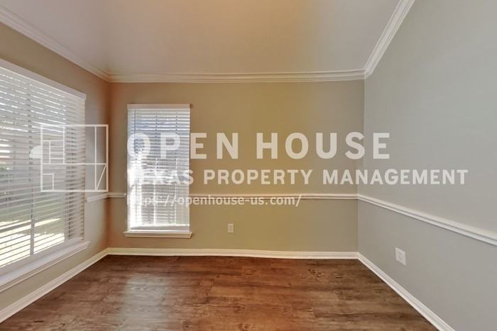 3830 Paigewood Dr - Photo 7 of 20