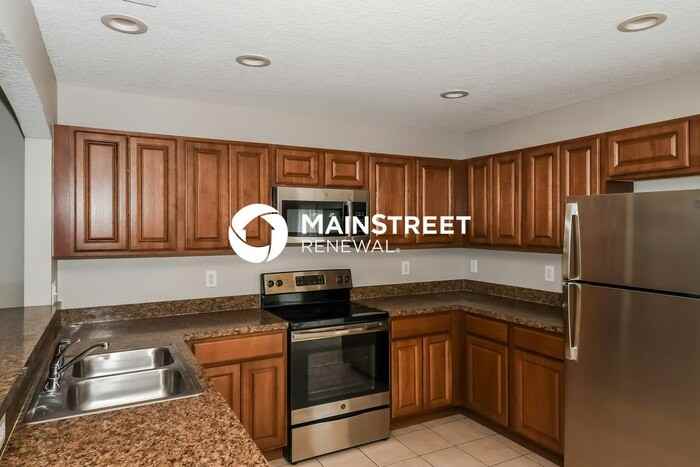 8125 Cahoon Dr W - Photo 6 of 17