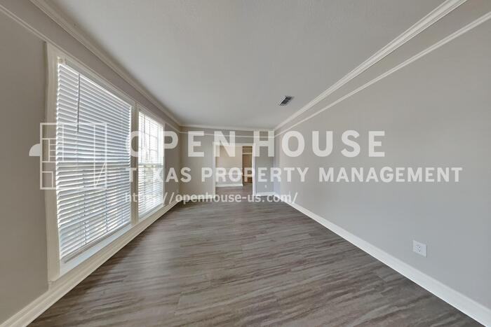 2822 Deer Hollow Dr - Photo 6 of 24