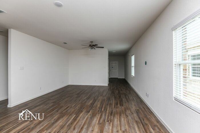 6035 Mojave Dr #6035MD - Photo 7 of 19