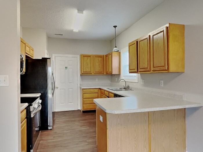 1647 Sweetgum Dr - Photo 7 of 21