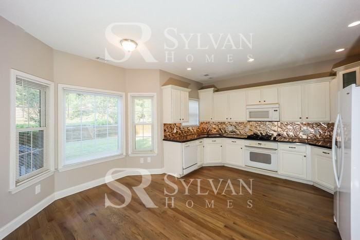 103 Chestnut Knl - Photo 6 of 16