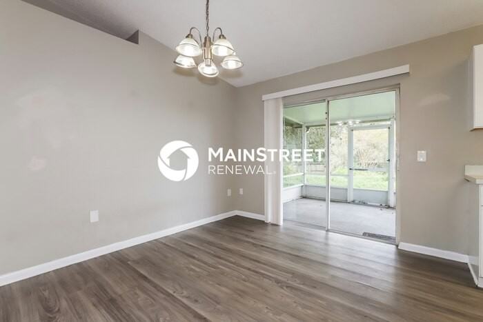 2400 Timbercreek Loop W - Photo 4 of 16