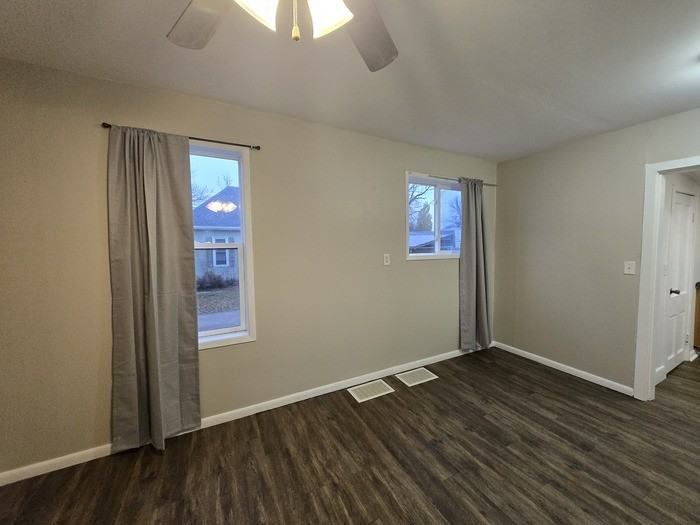 510 2nd Ave Nw - Photo 5 of 11