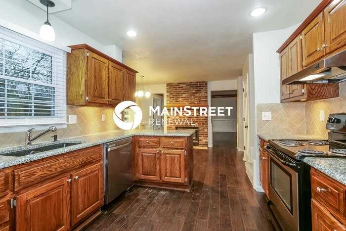 8240 Bell Rd - Photo 5 of 17