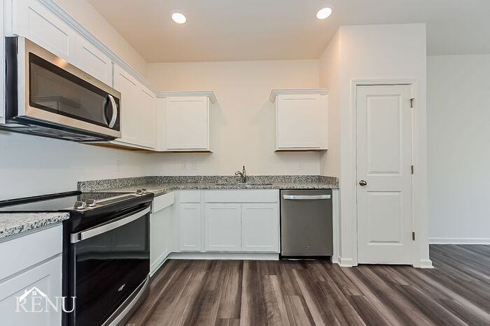 3106 Calcutta St - Photo 5 of 20