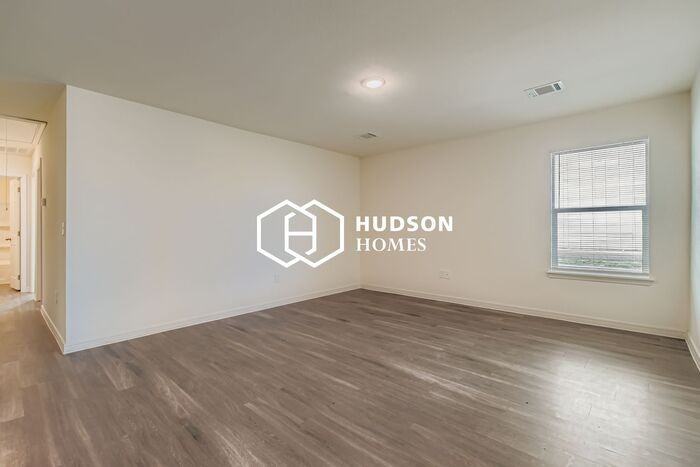 1423 Nw 16th Ave #B - Photo 3 of 14