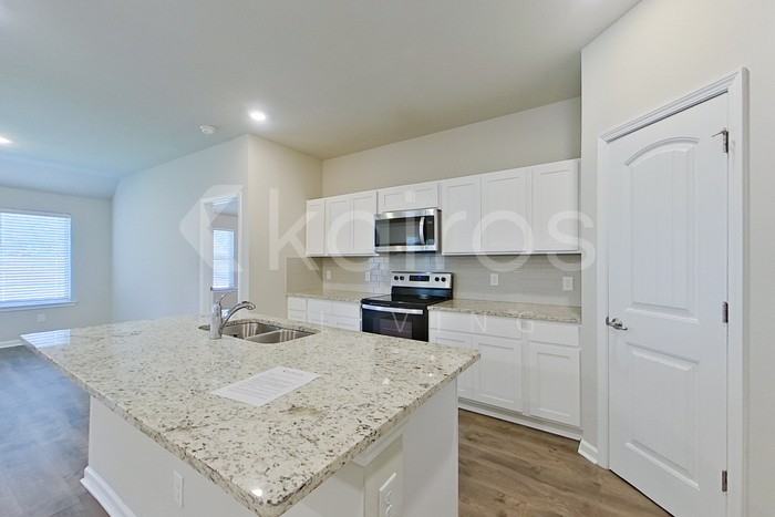 204 Yardley Ct - Photo 7 of 25