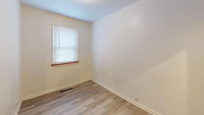 811 1st Ave Nw - Photo 6 of 14