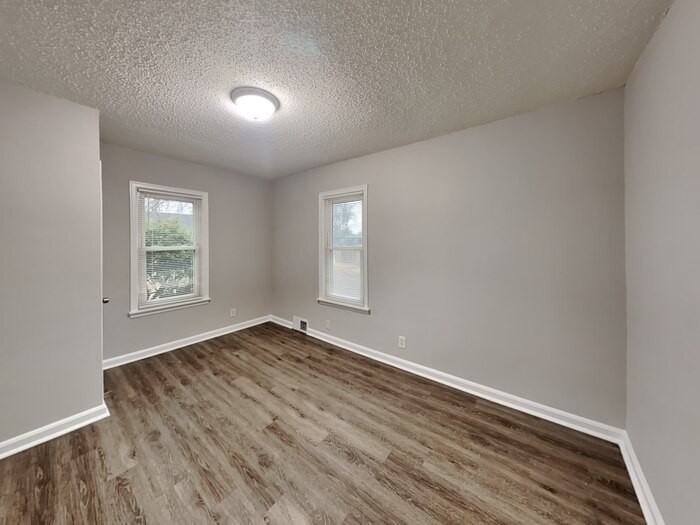 6116 Aldrich Ave N - Photo 6 of 19