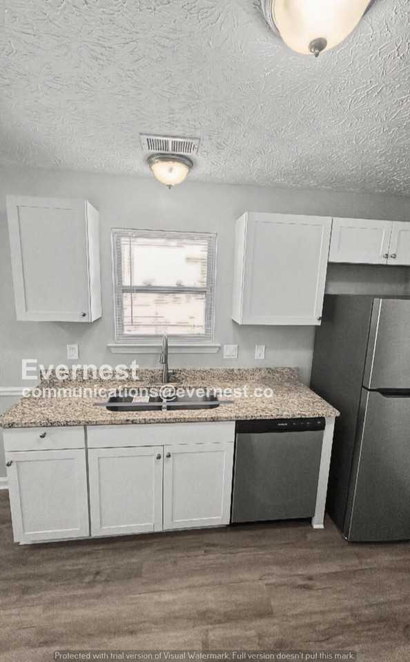 972 Maple Leaf Rdg - Photo 3 of 26