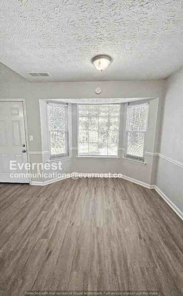 972 Maple Leaf Rdg - Photo 7 of 26