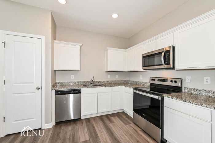 1480 Hyatt Cir - Photo 2 of 18