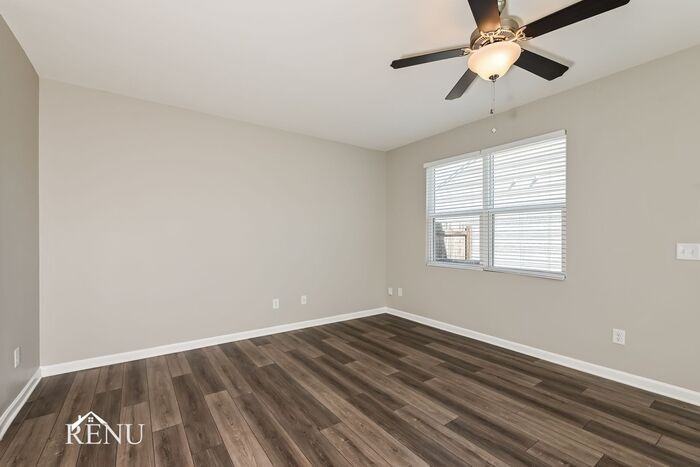 1480 Hyatt Cir - Photo 4 of 18