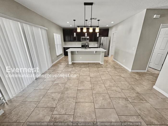 5587 Sabal Dr - Photo 3 of 38