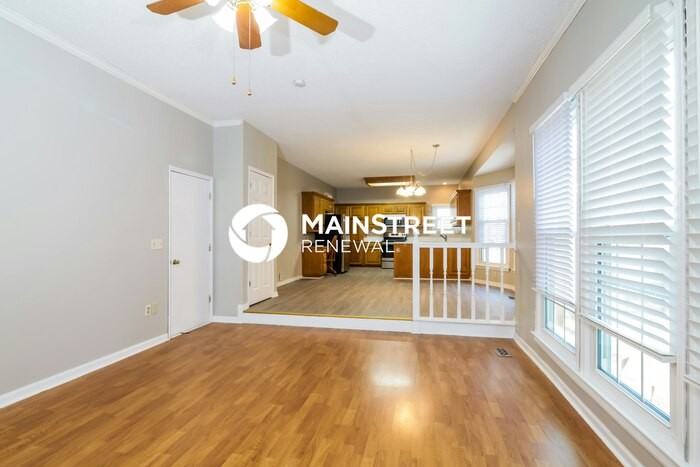 5203 Mccoy St - Photo 7 of 18