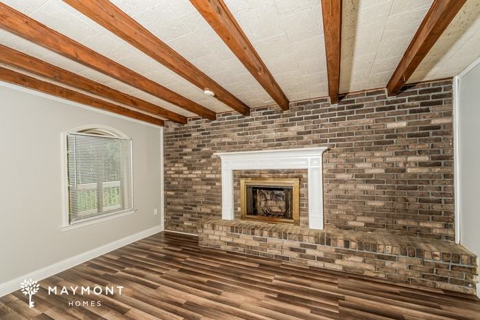 1320 Fulton Dr - Photo 4 of 11