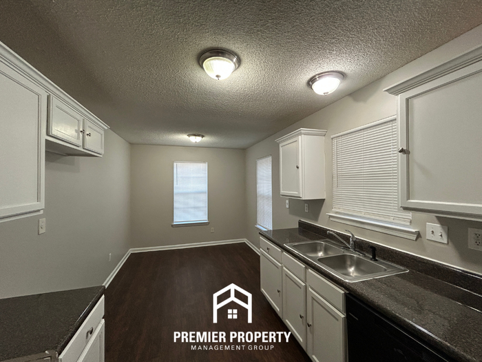 7837 Shadowland Cv - Photo 4 of 19