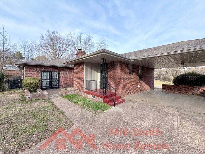 5119 Horn Lake Rd - Photo 7 of 36