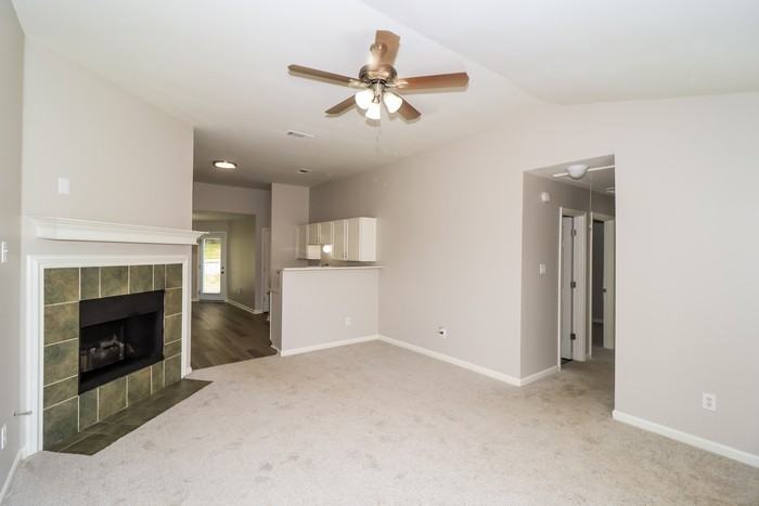 465 Oakland Hills Dr - Photo 5 of 16