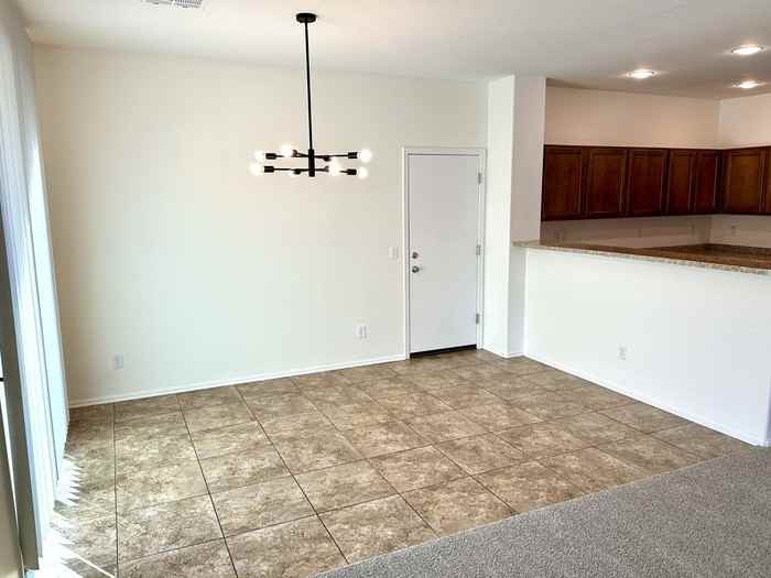 971 S Deerfield Ln - Photo 5 of 36