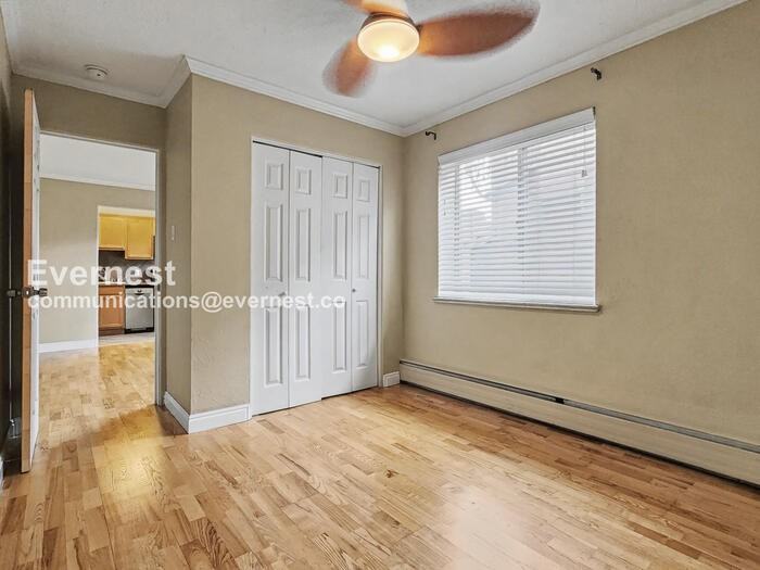 276 S Sherman St #3 - Photo 7 of 11