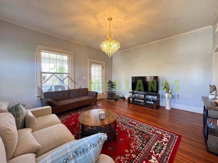 2417 Clark St #B - Photo 6 of 50