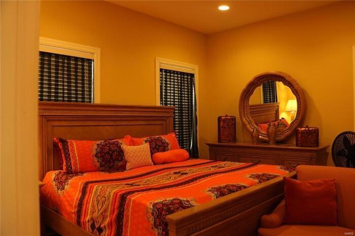 7415 Wellington Ave - Photo 5 of 34